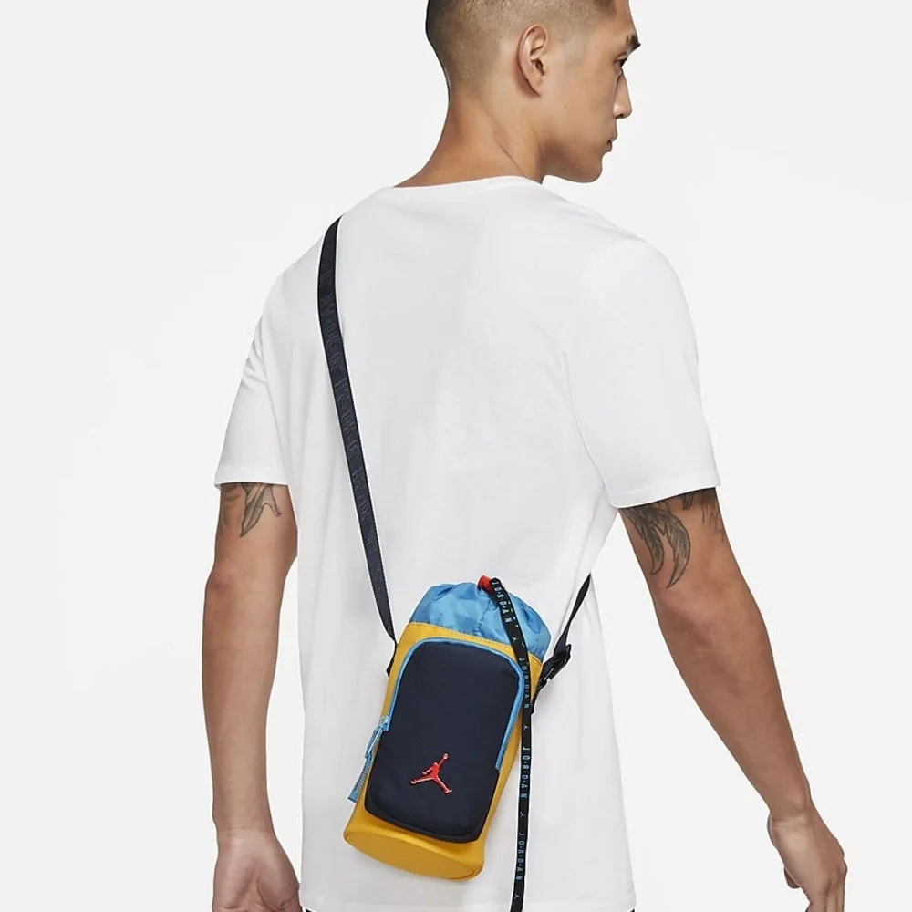 Nike Jordan Water Bottle Crossbody Bag
